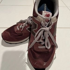 New Balance Men’s 9 Burgundy